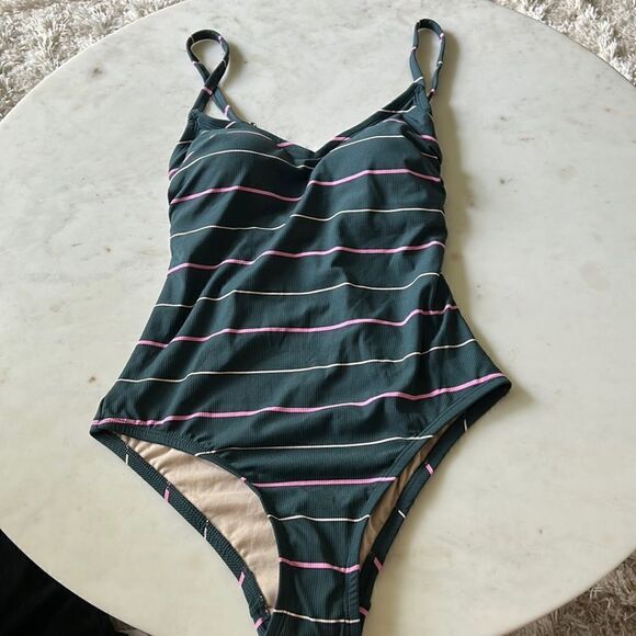 Kona Sol gray and pink stripe one piece bathing suit size SMALL NEW - Picture 2 of 9